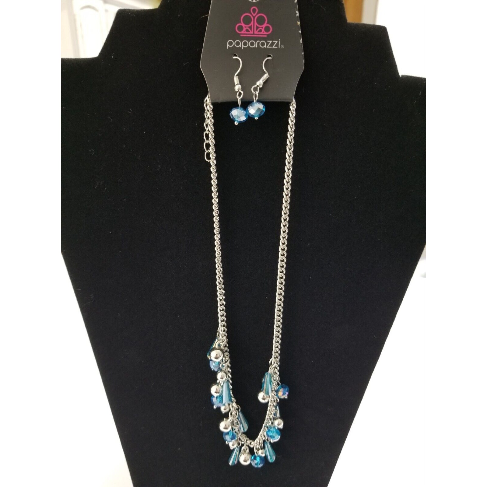 New Paparazzi Necklace And Earrings Blue N172